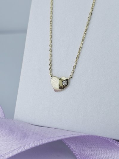 Minimalistické retiazky (celebritky)