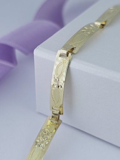 Pevné a platničkové náramky